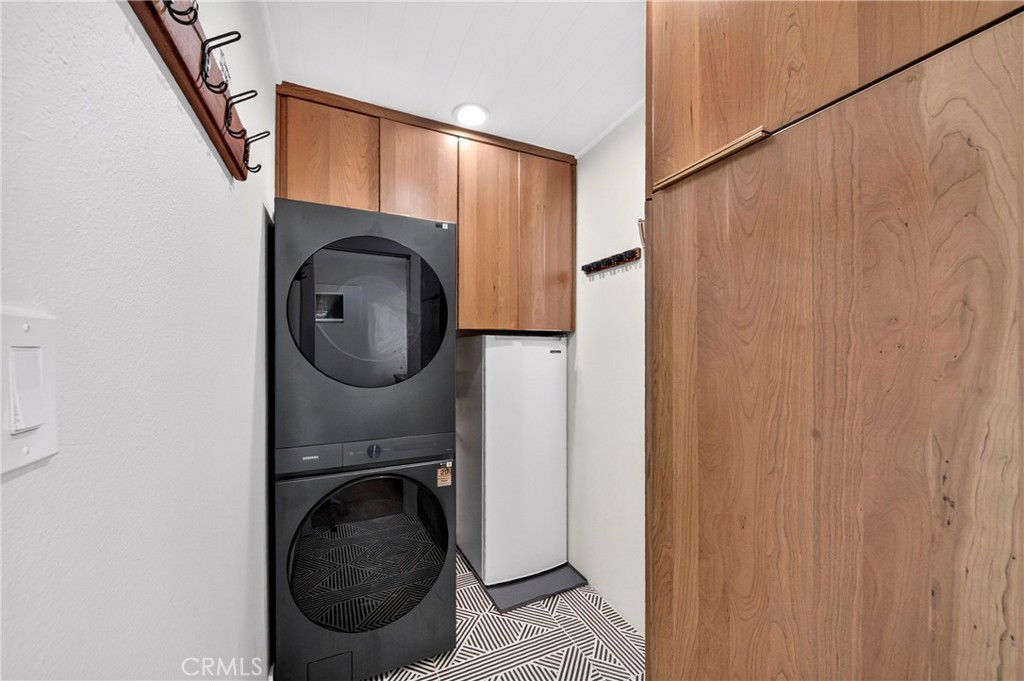 1220 Maple Property Photo 42