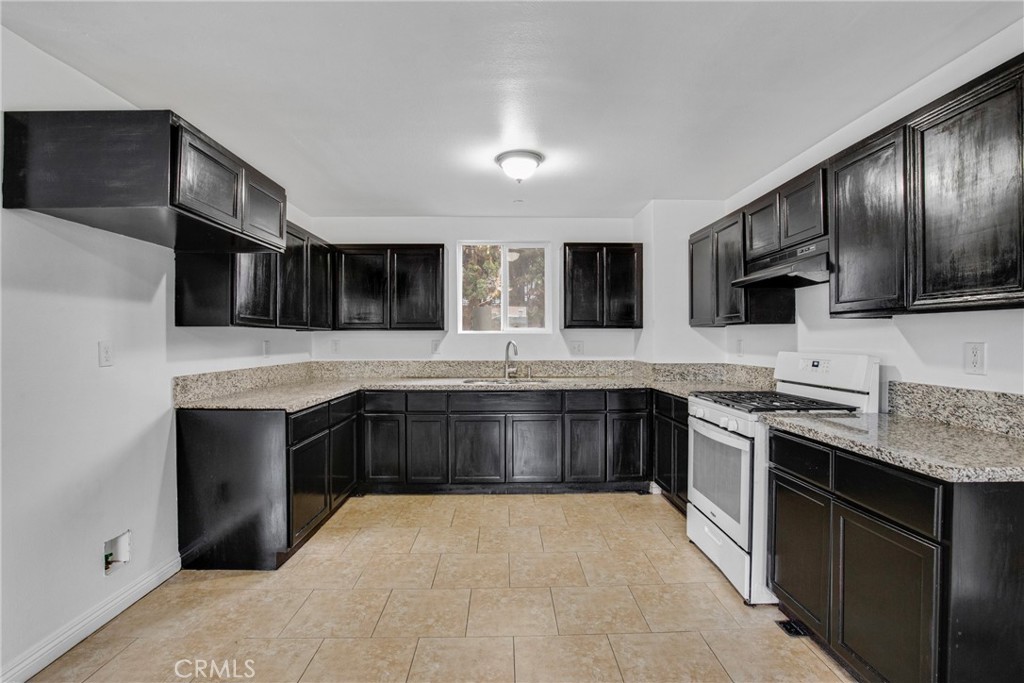 149 W Colden Avenue Property Photo 9