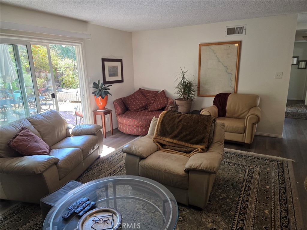 3420 Edgewood Property Photo 6