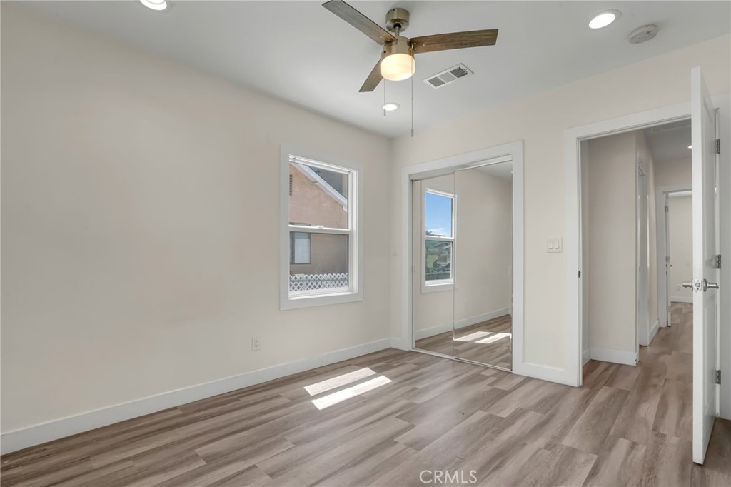 1247 N Neptune Avenue Property Photo 15
