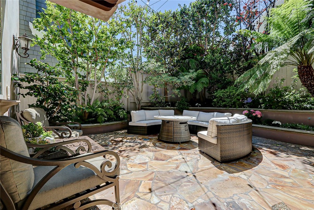 3005 N Poinsettia Property Photo 58