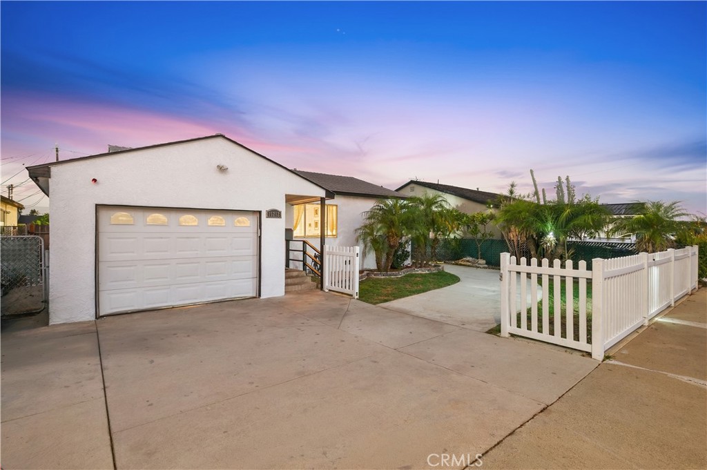 15212 Arcturus Avenue Property Photo 4