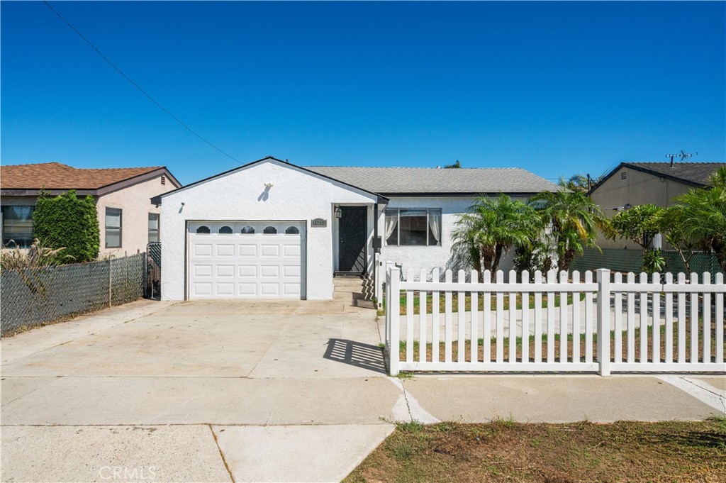 15212 Arcturus Avenue Property Photo 5