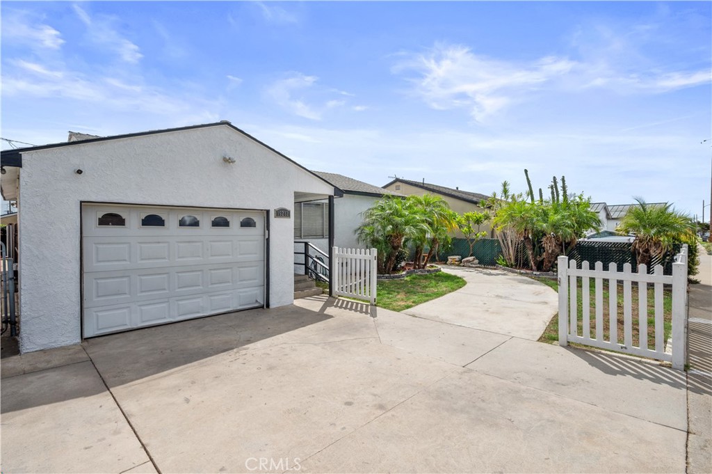 15212 Arcturus Avenue Property Photo 10