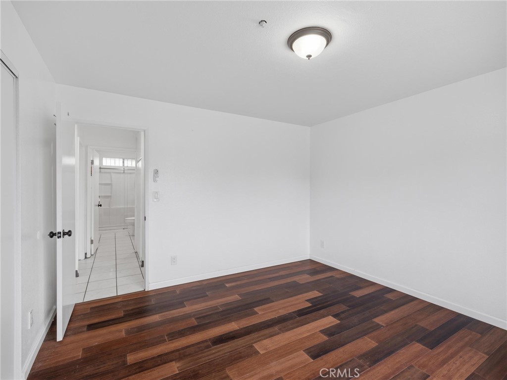 512 E 8th Street Property Photo 12