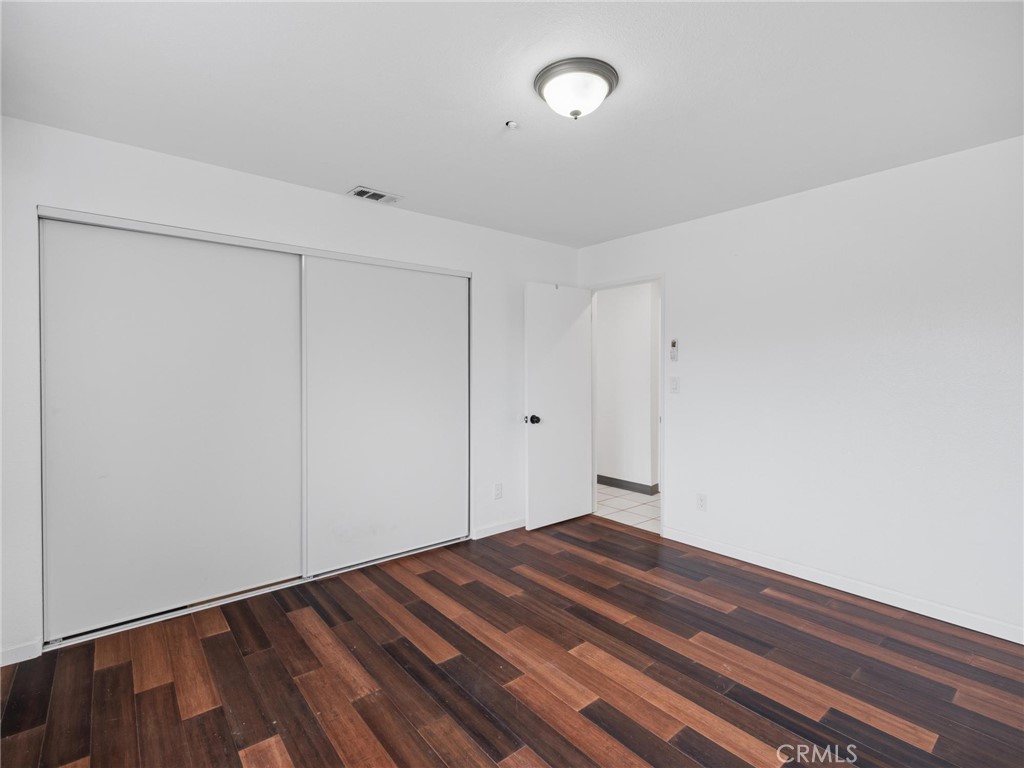 512 E 8th Street Property Photo 13