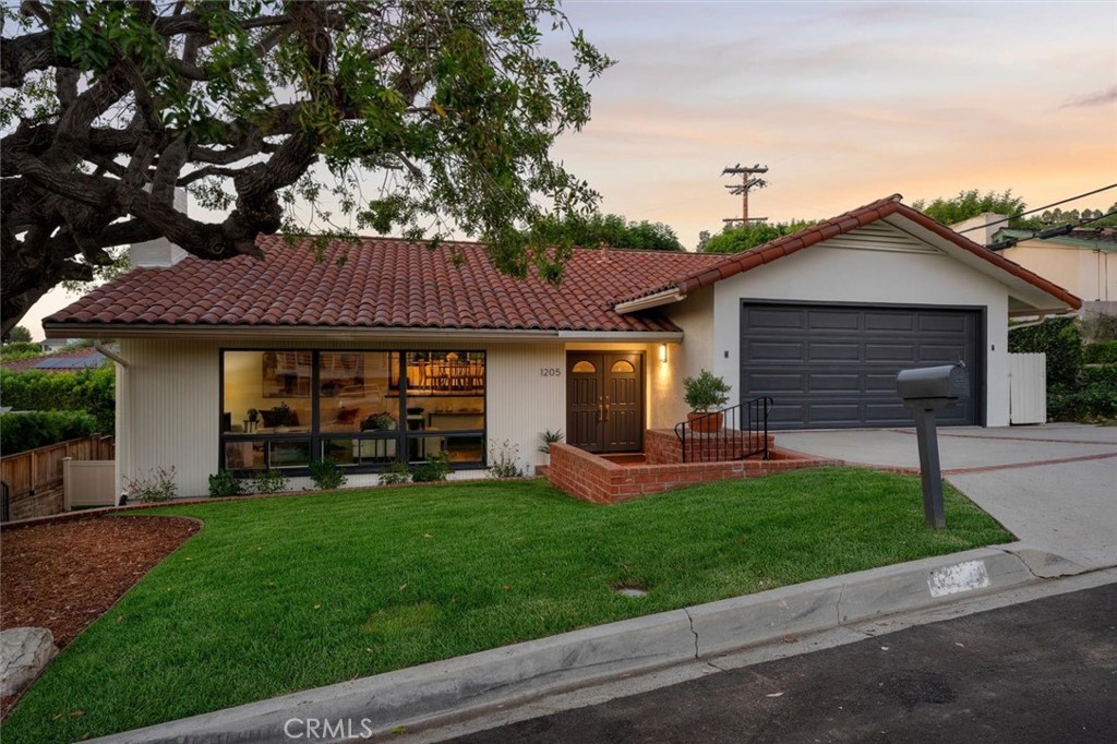1205 Via Landeta Property Photo 1