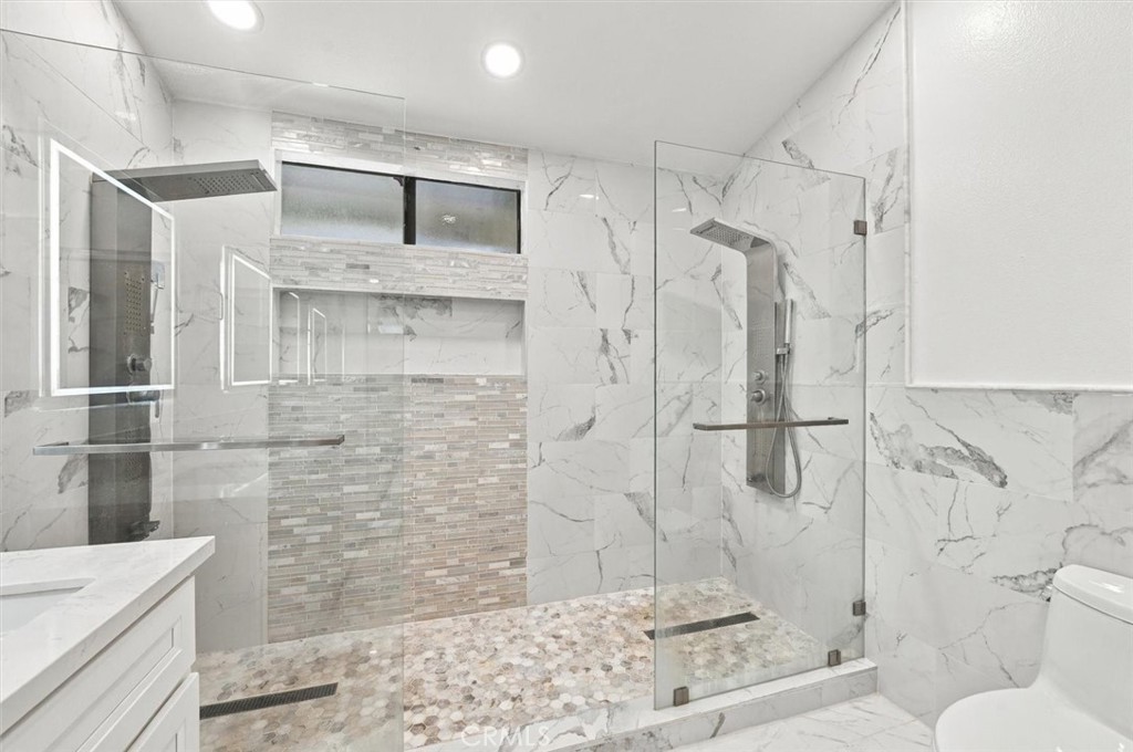 2595 Plaza Del Amo 420 Property Photo 27