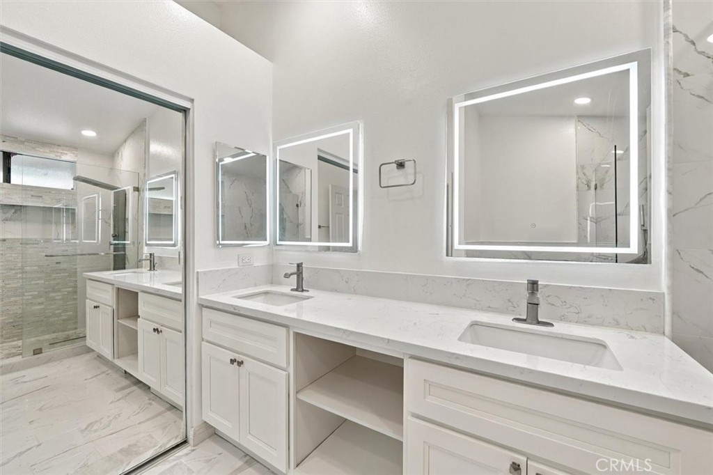 2595 Plaza Del Amo 420 Property Photo 29
