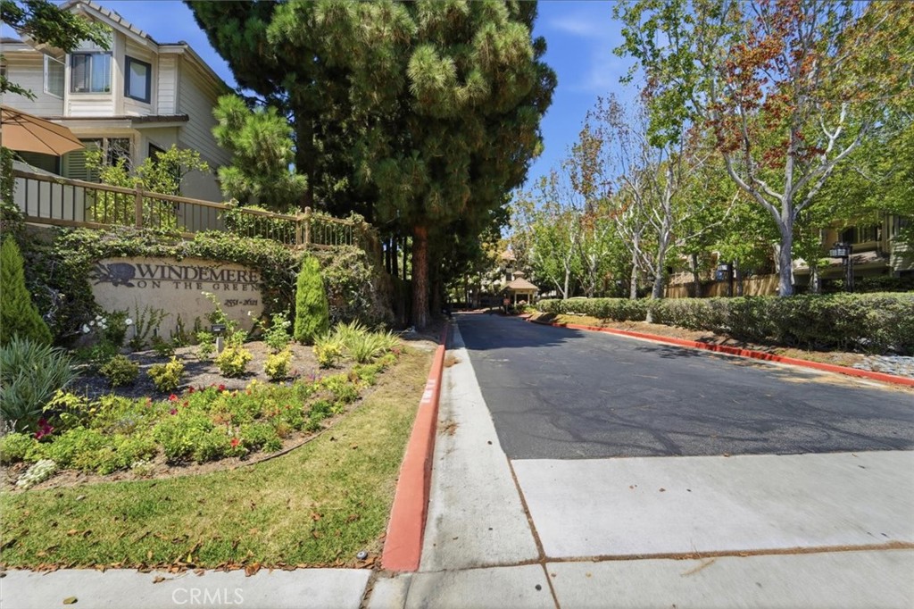 2595 Plaza Del Amo 420 Property Photo 62