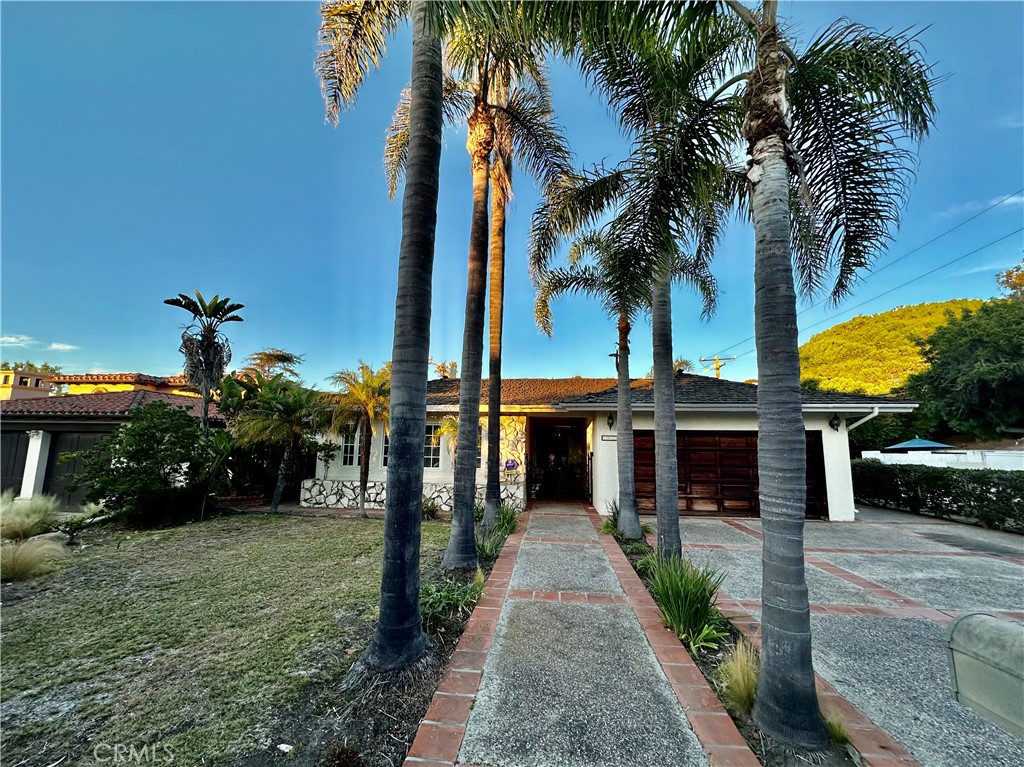 1920 Dalton Road Property Photo 1
