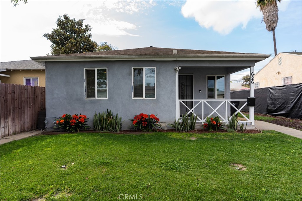 626 E 138th Street Property Photo 1