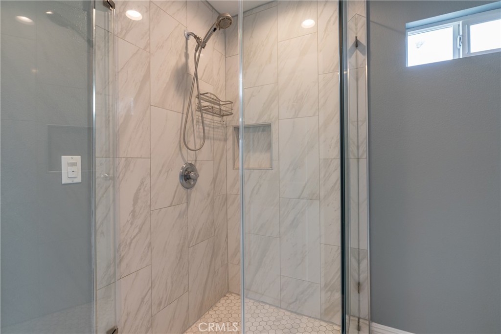 626 E 138th Street Property Photo 26