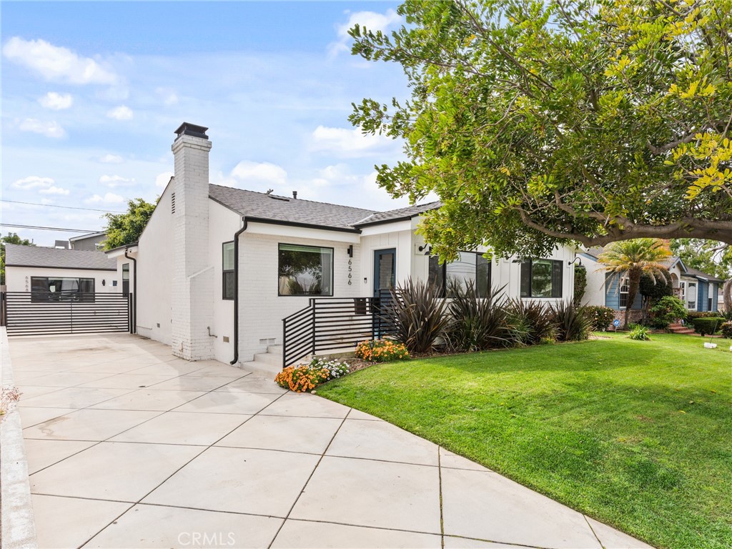6566 W 85th Street Property Photo 1