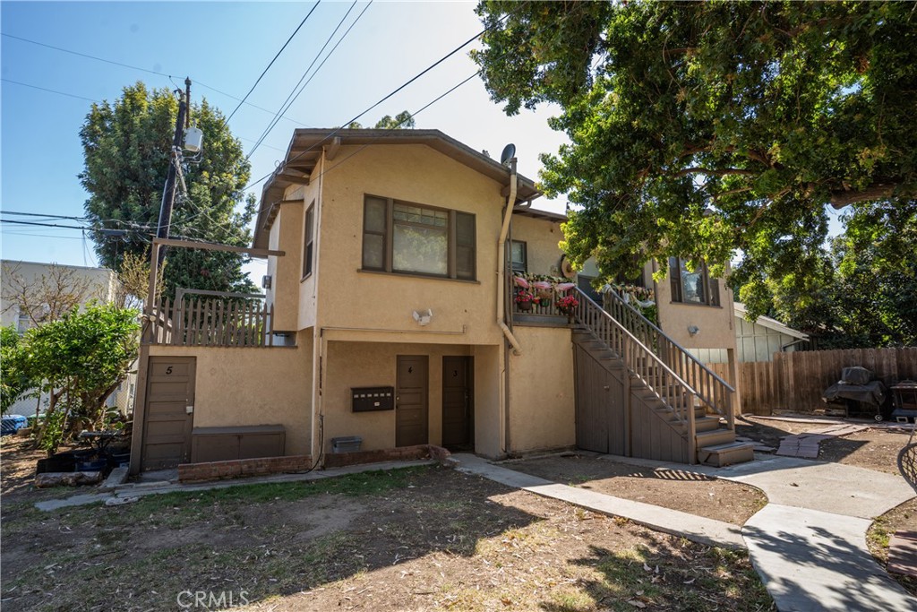 920 N Park Property Photo 4
