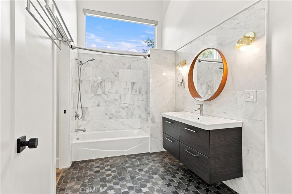22209 Denker Property Photo 63