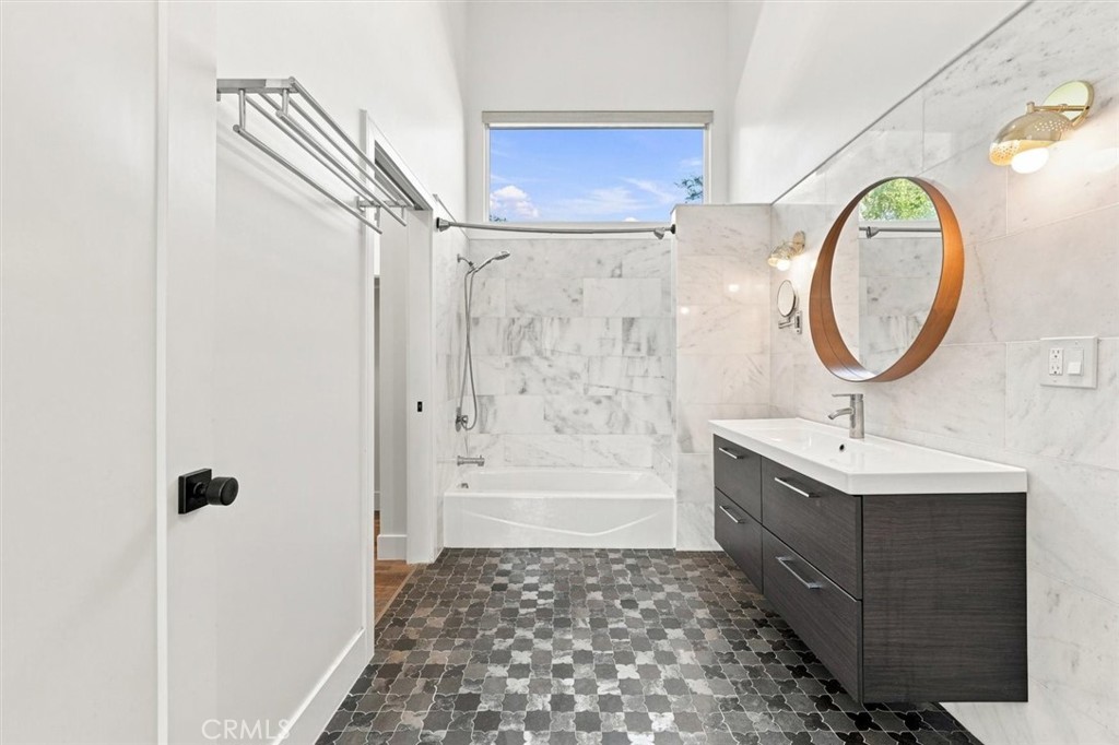 22209 Denker Property Photo 64