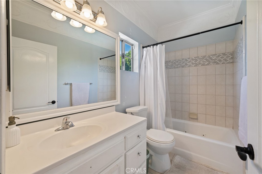 1619 6th Property Photo 22