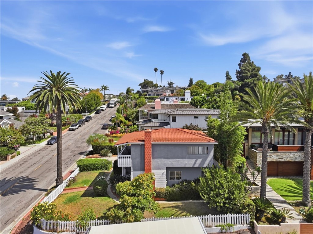 214 S Poinsettia Avenue Property Photo 3