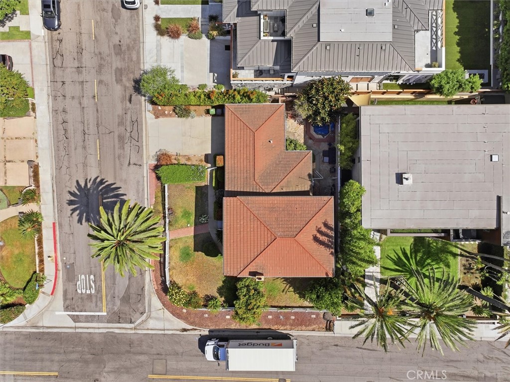 214 S Poinsettia Avenue Property Photo 5