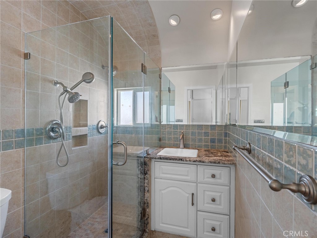 1331 W. 27th Street Property Photo 29