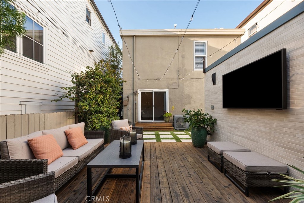 330 28th Property Photo 19