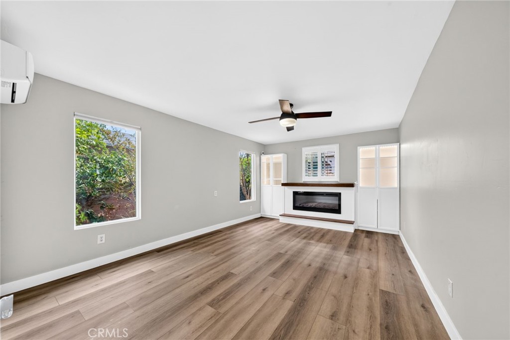 920 N Grand Property Photo 8