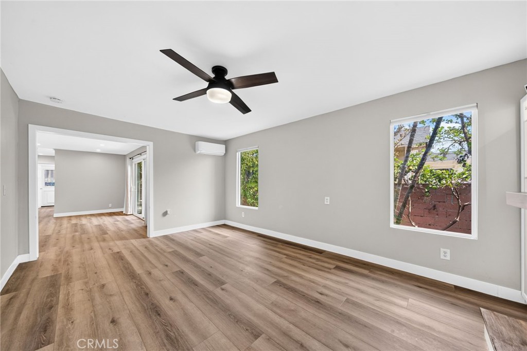 920 N Grand Property Photo 10