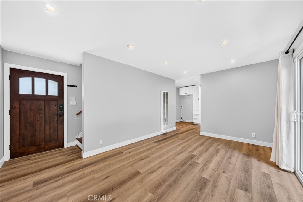 920 N Grand Property Photo 11