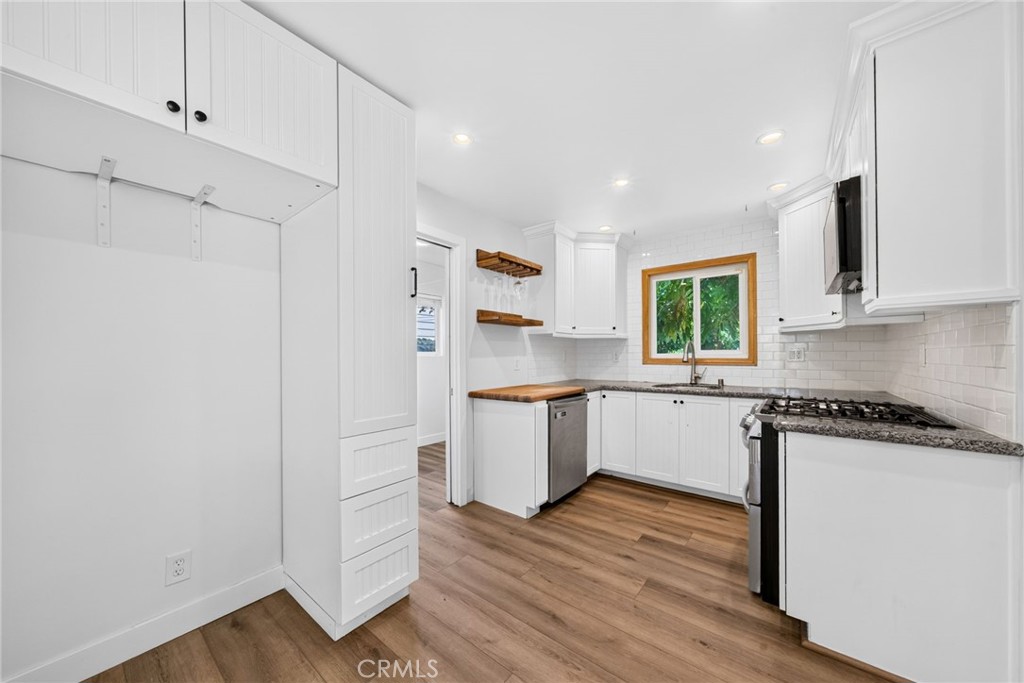 920 N Grand Property Photo 15