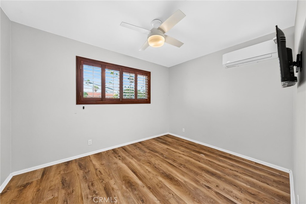 920 N Grand Property Photo 29