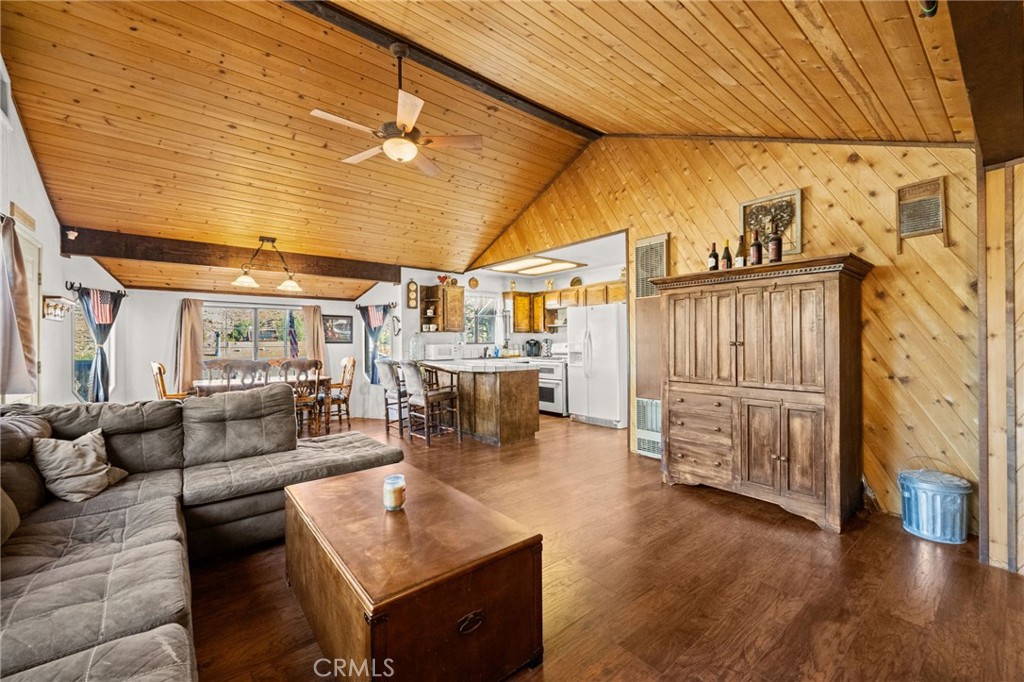 1627 Baldwin Lake Property Photo 8