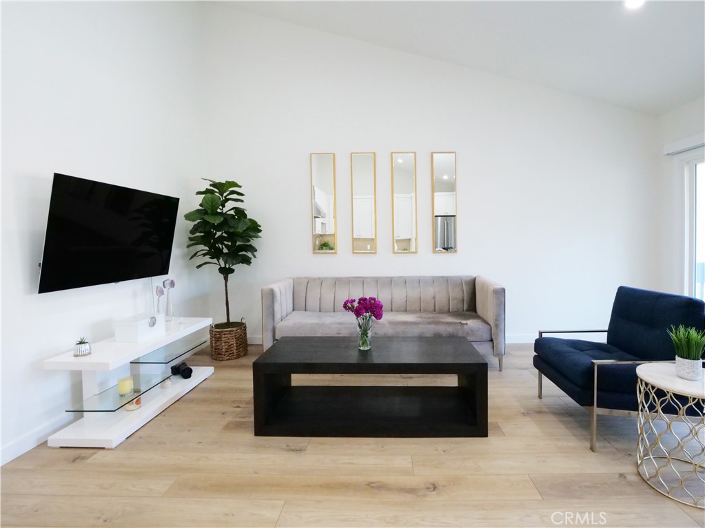 822 Camino Real #202 Property Photo 5