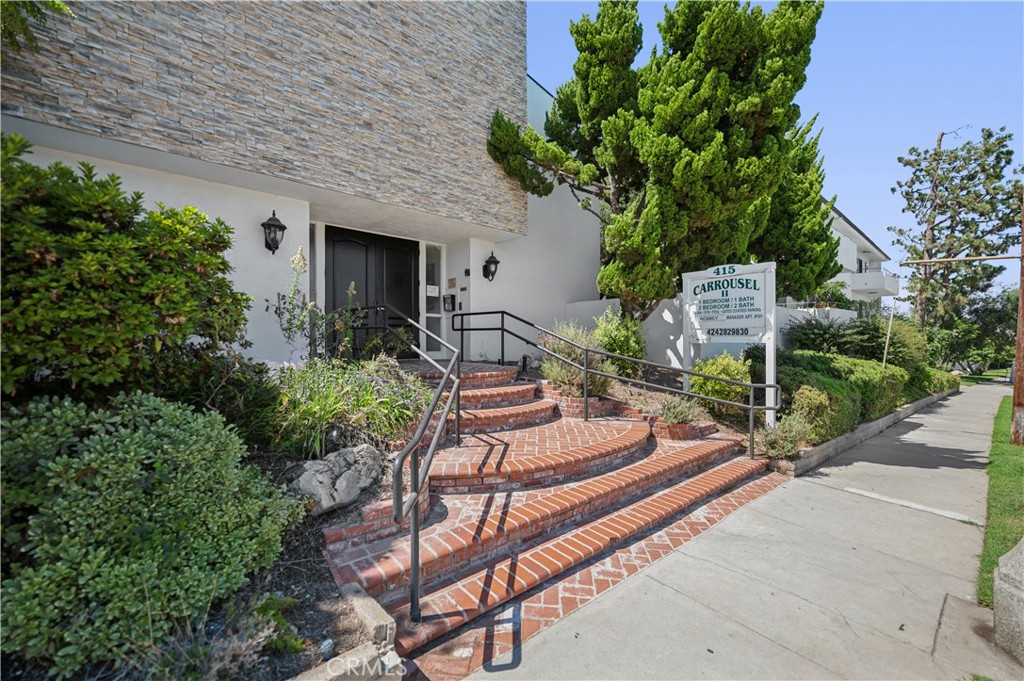 415 S Prospect Avenue 218 Property Photo 1