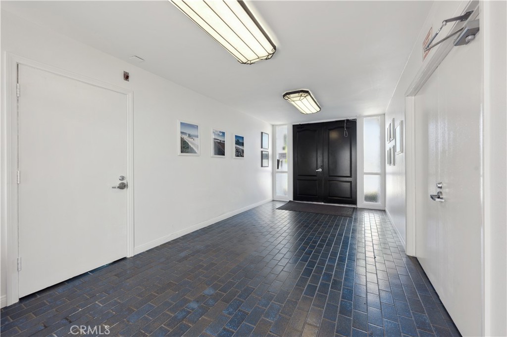 415 S Prospect Avenue 218 Property Photo 3