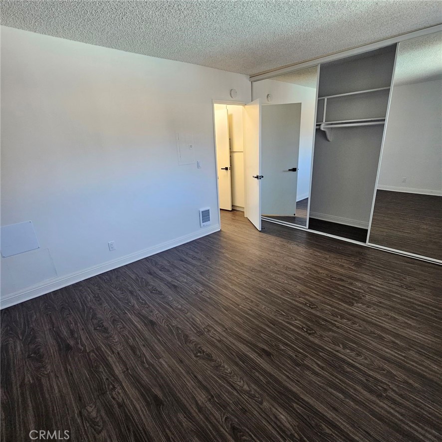 209 S Prospect Avenue 105 Property Photo 5