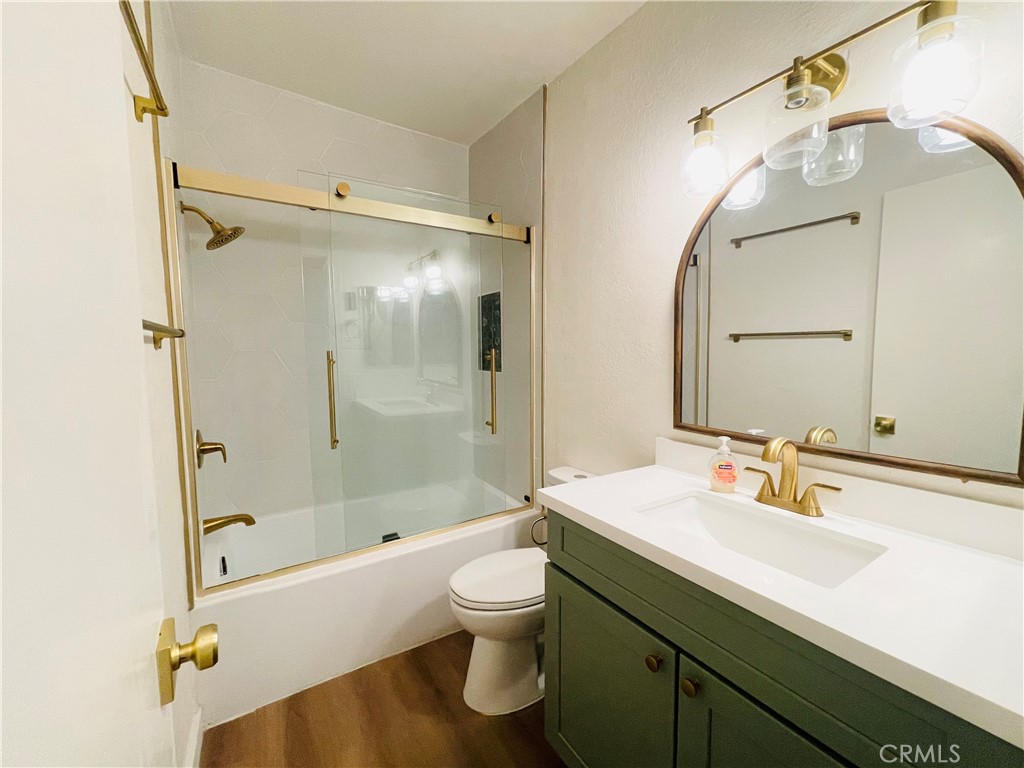1335 W 139th 101 Property Photo 14
