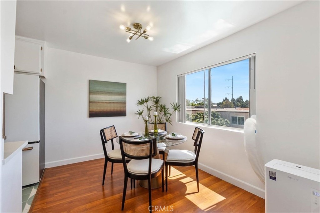 727 N Eucalyptus Avenue 18 Property Photo 6