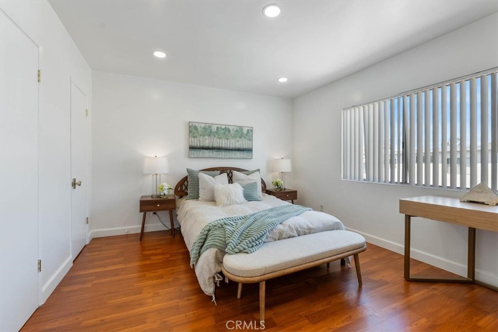 727 N Eucalyptus Avenue 18 Property Photo 14
