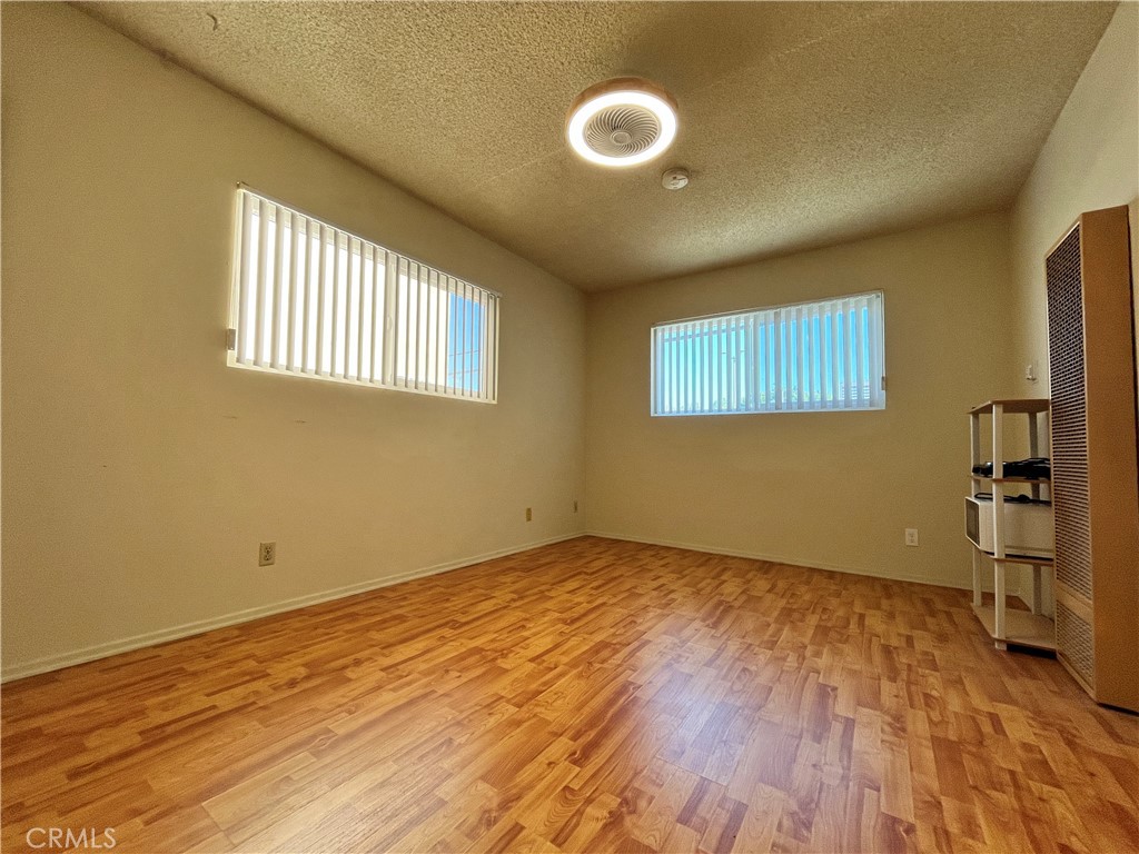 1658 Colby Avenue 7 Property Photo 1