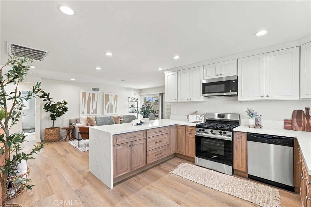 17217 S Hoover Street Property Photo 11