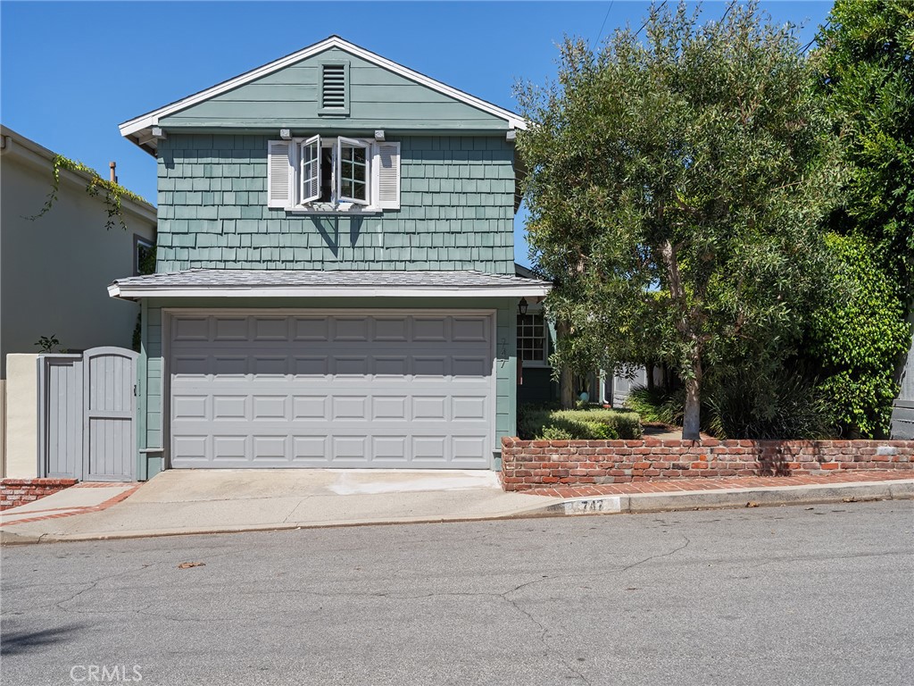 747 23rd Street Property Photo 1