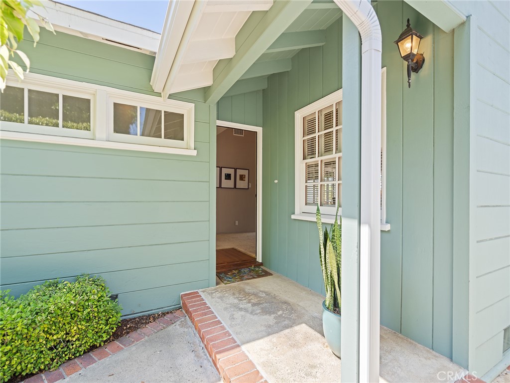 747 23rd Street Property Photo 3