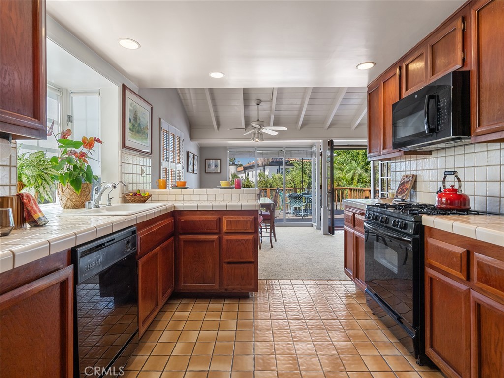 747 23rd Street Property Photo 12