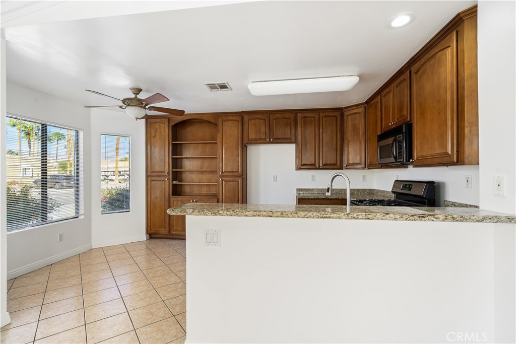 40900 Breezy Pass D Property Photo 9