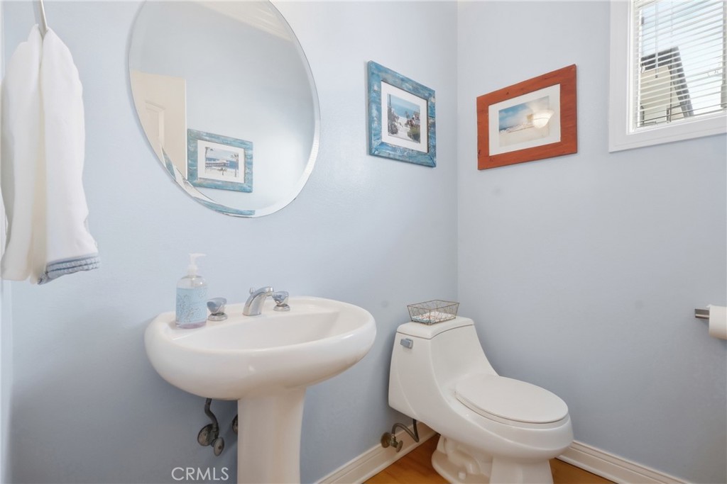 125 El Porto Property Photo 19