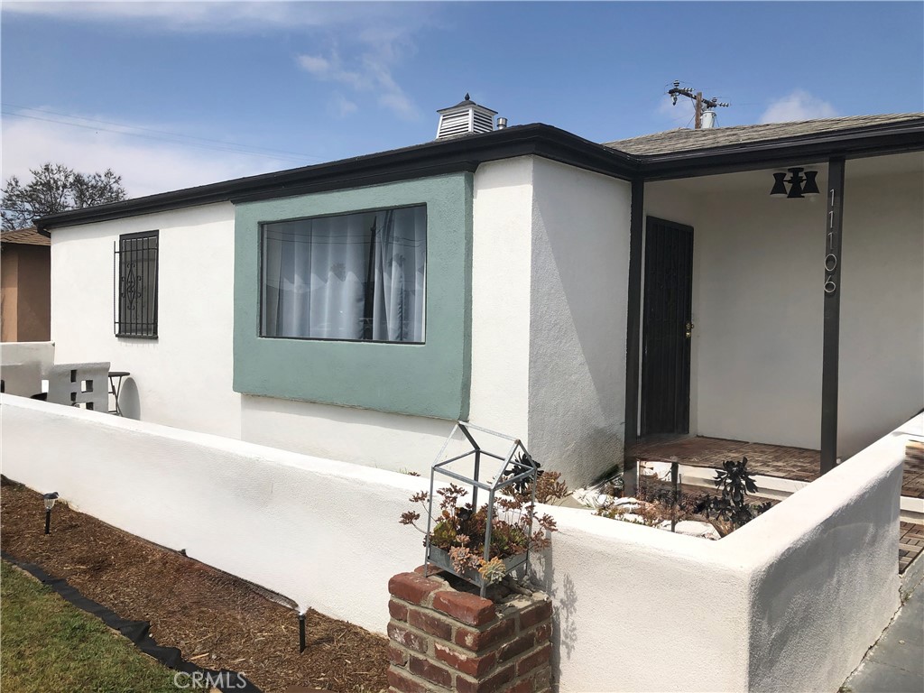 11106 S Harvard Boulevard Property Photo 1