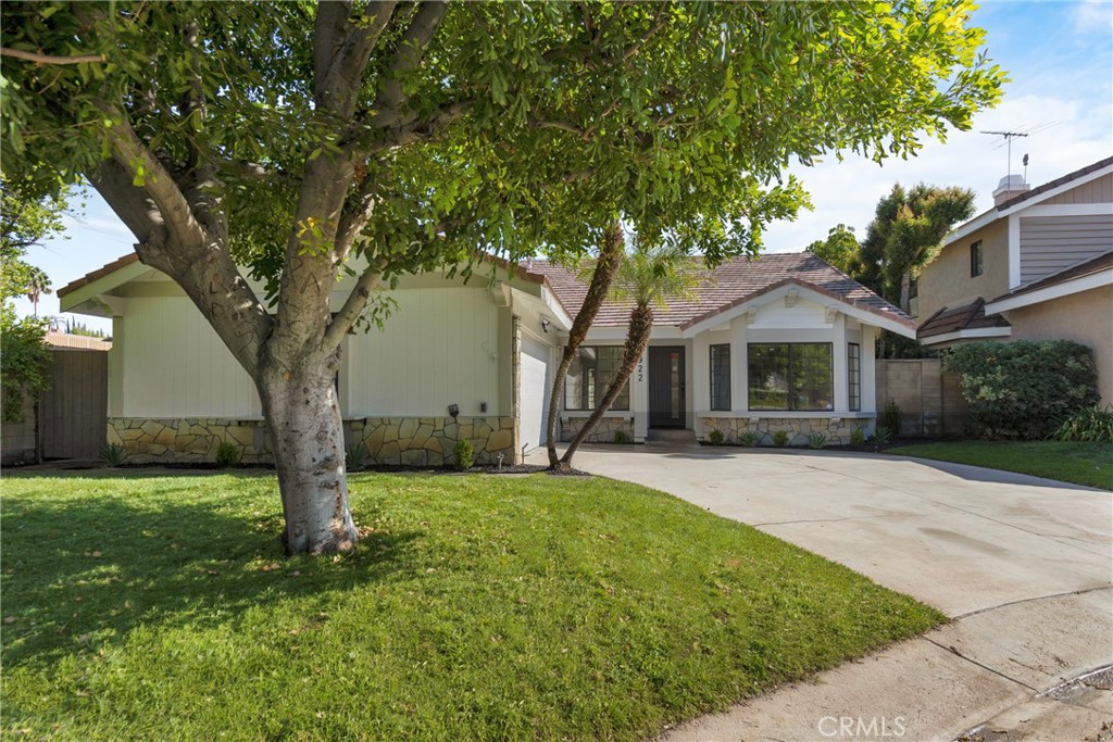 5922 Julian Lane Property Photo 2