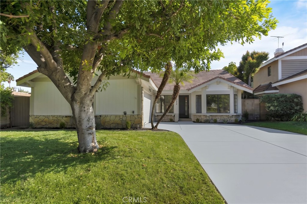 5922 Julian Lane Property Photo 2