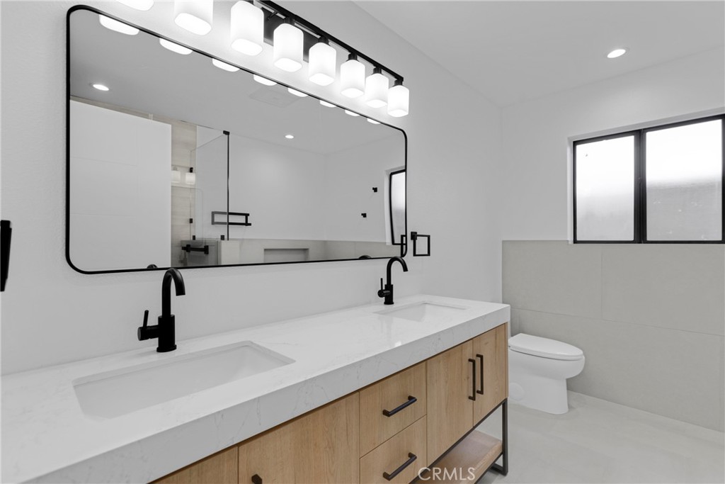 5922 Julian Lane Property Photo 17